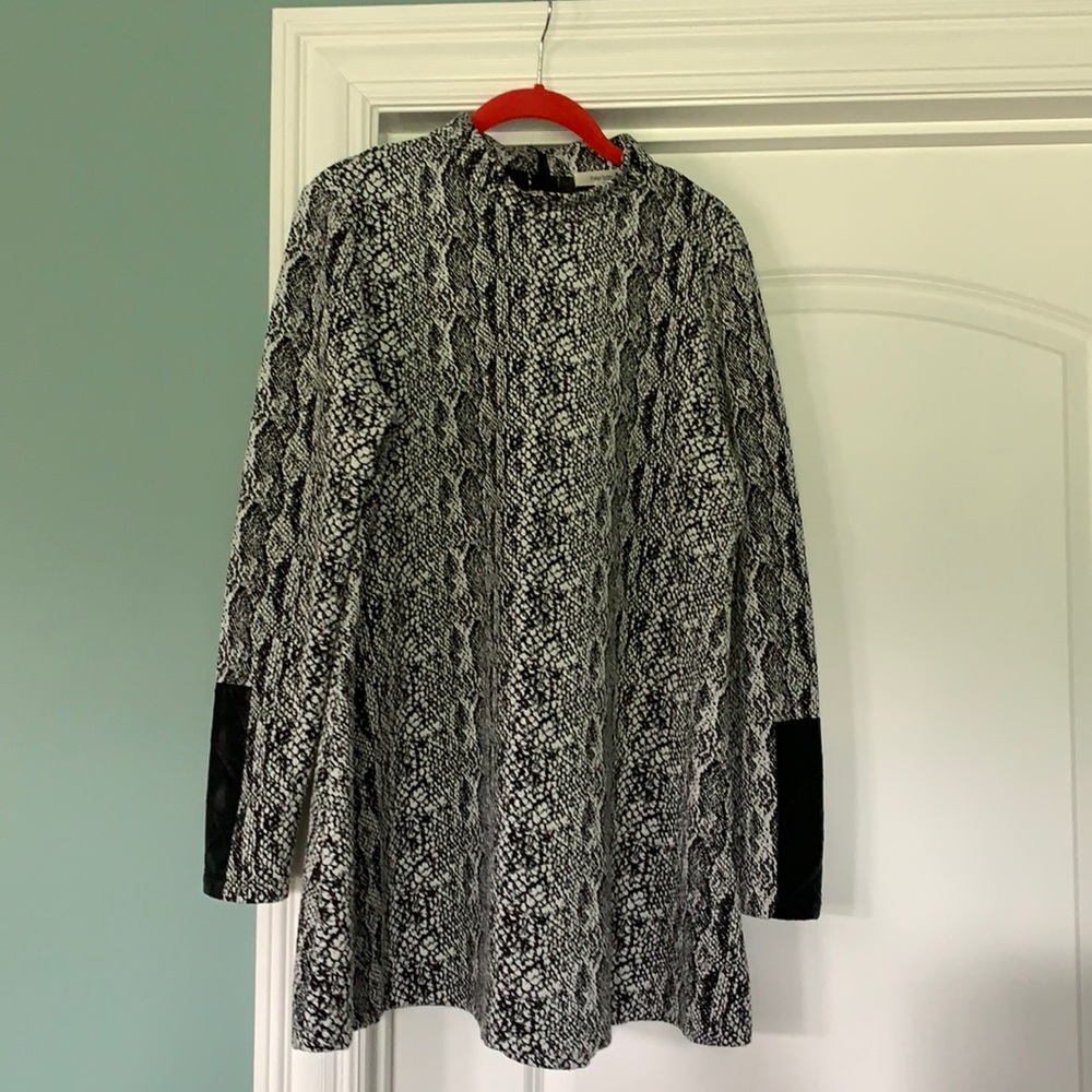 Tyler Boe Capelet